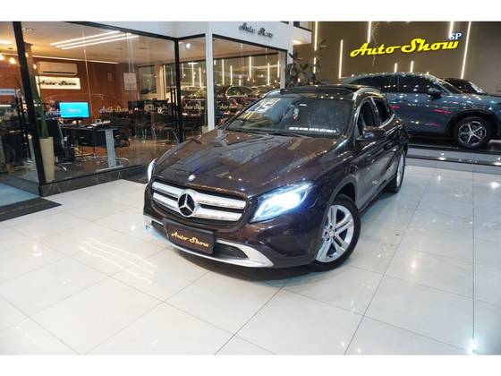 MERCEDES-BENZ GLA 200 1.6 CGI VISION 16V TURBO FLEX 4P AUTOMÁTICO